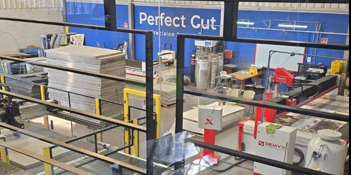 PERFECT CUT 